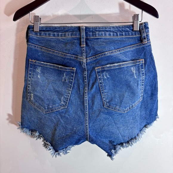 WE THE FREE SZ 28 Shorts CRVY Raw Hem Button Fly Slits Free People Denim Jeans - Picture 8 of 12